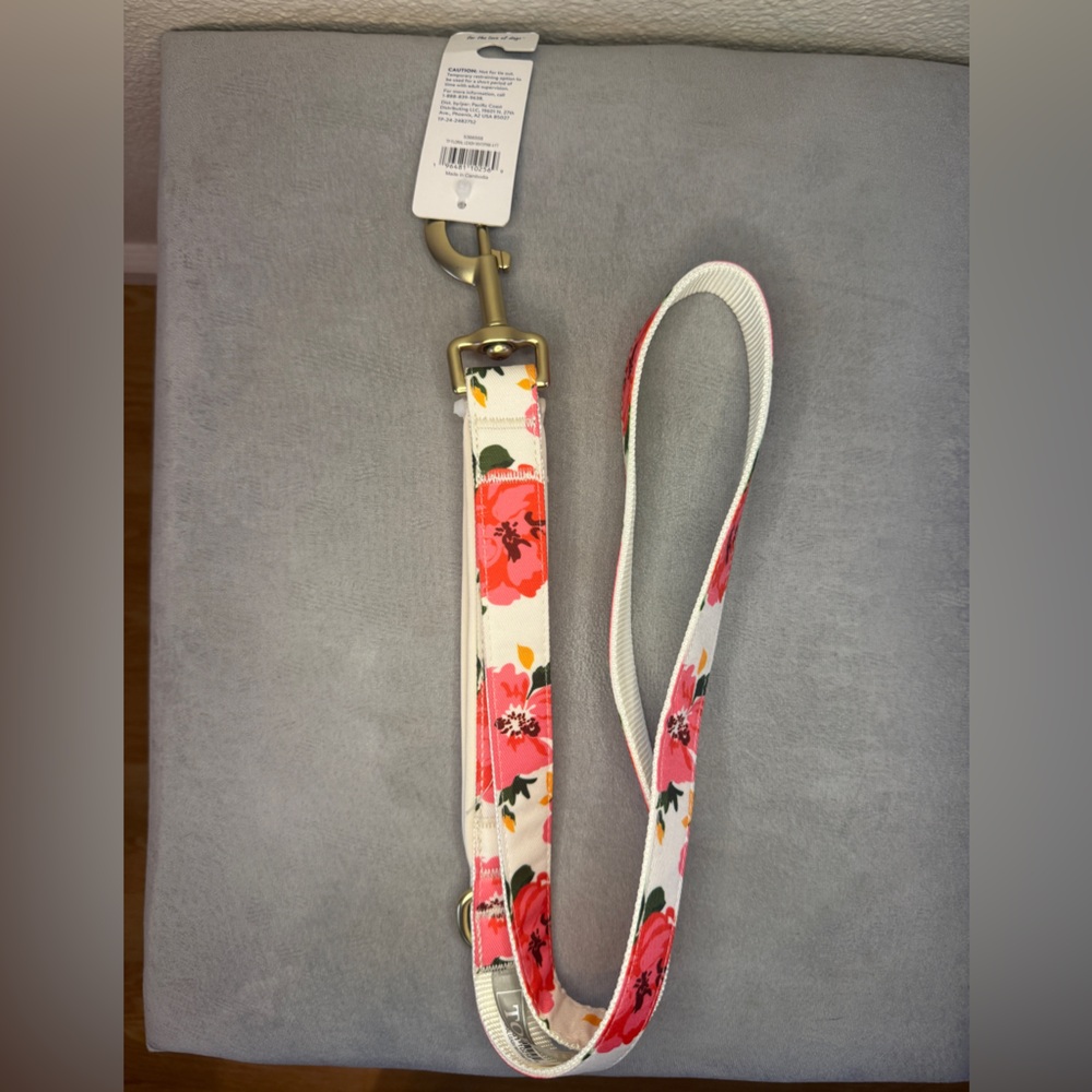 Dog Floral Leash 4ft — Top Paw - Picture 8 of 16